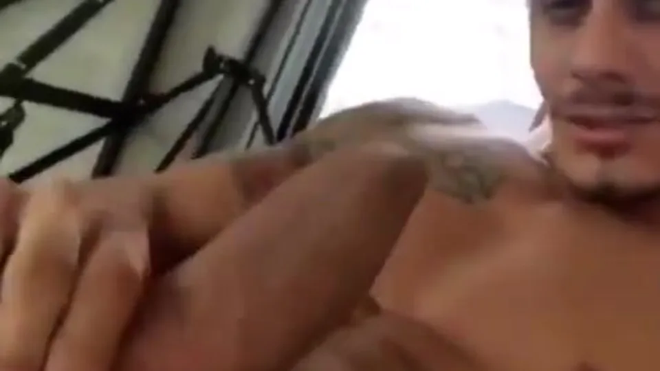 Man Flashes Girlfriend