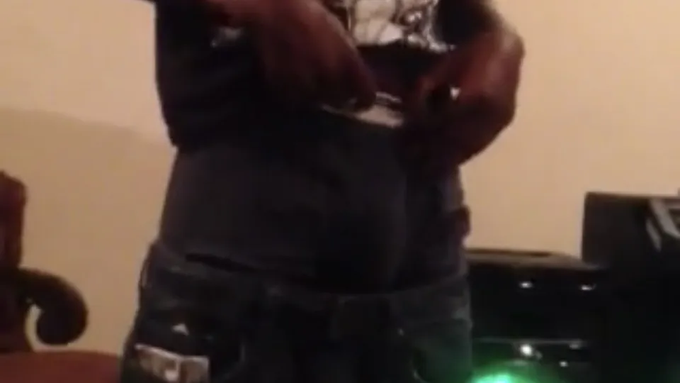 Guy Tricked Into Jerking Off - ThisVid.com