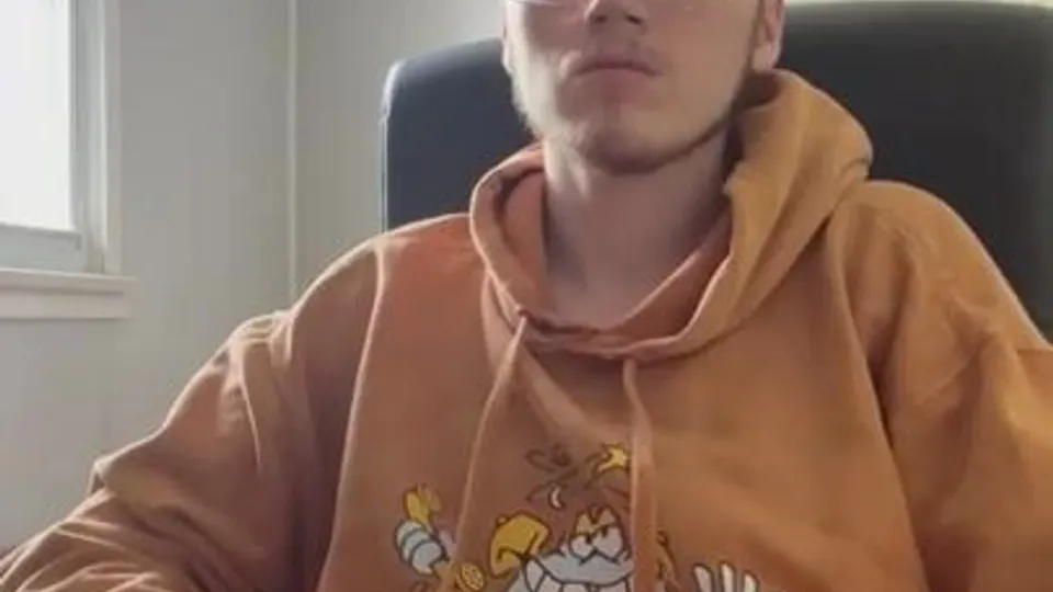 Guylone's Solo Masturbation