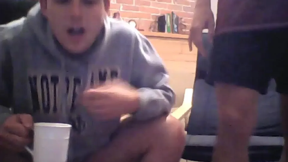 Guys on cam - video 2 - ThisVid.com