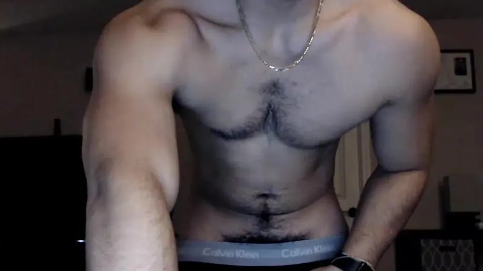 HAIRY ATHLETIC MUSCLE - video 59 - ThisVid.com