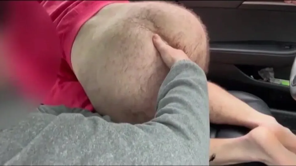 Hairy Cruise handjob and fingering in the car - ThisVid.com