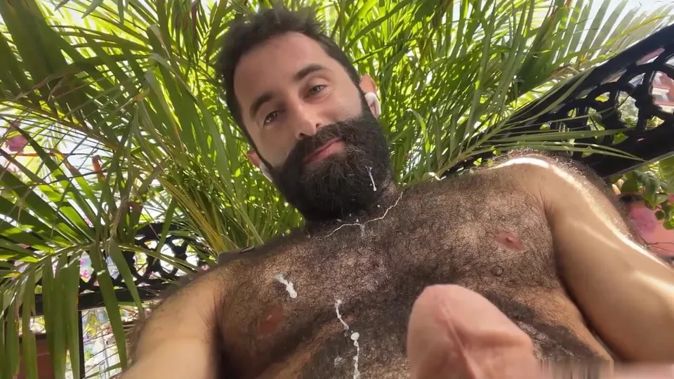 Hairy men cum - ThisVid.com