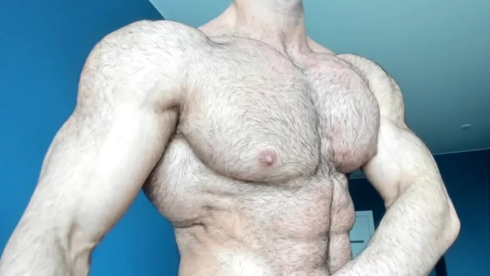 Hairy muscle beast - ThisVid.com