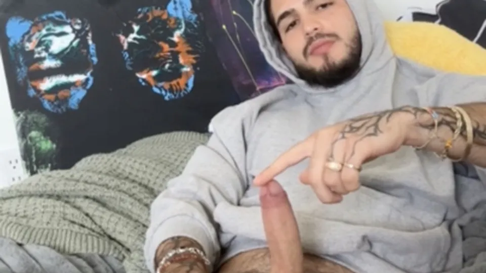Hairy muscle jock stroke his cock on a couch (no cum) - ThisVid.com