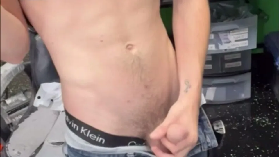 Hairy twink solo at work - ThisVid.com