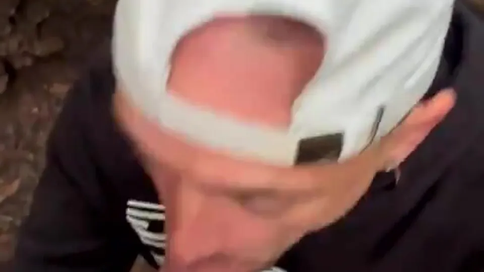 Hands free cum in mouth - ThisVid.com
