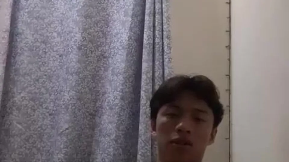 Tanned Asian Hunk's Solo Show