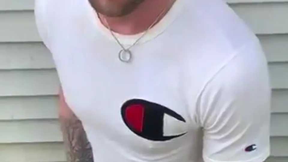 Handsome guy gets pissed on - ThisVid.com