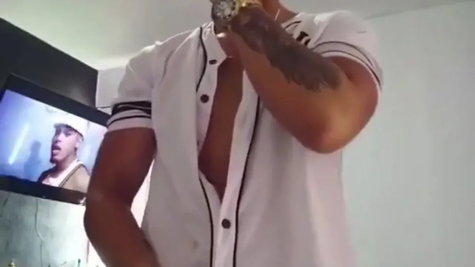 Handsome guy with huge cock - ThisVid.com