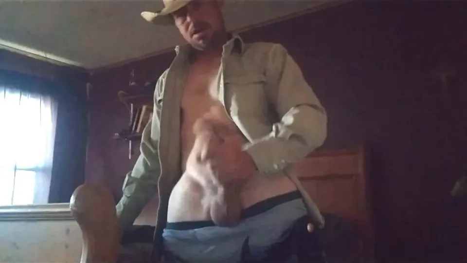 Handsome Hung Cowboy - ThisVid.com