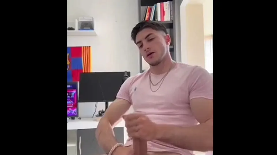 Handsome jock guy, wanking and cum - ThisVid.com