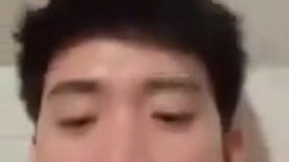 Handsome str8 asian unloads