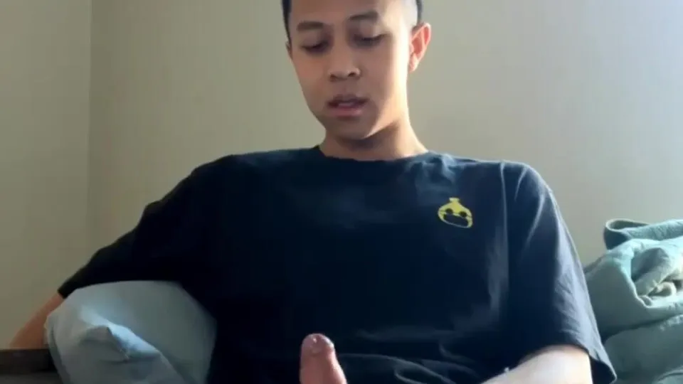 Asian Guy Cums Solo