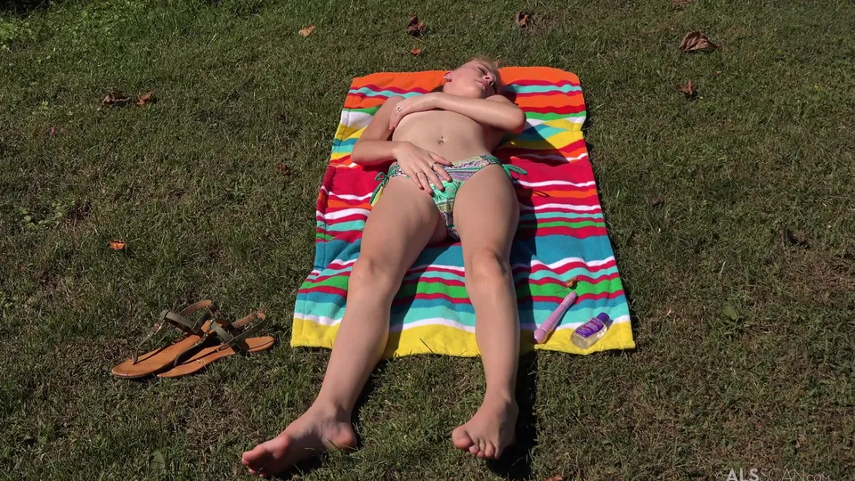 Hannah Hays Summer Break