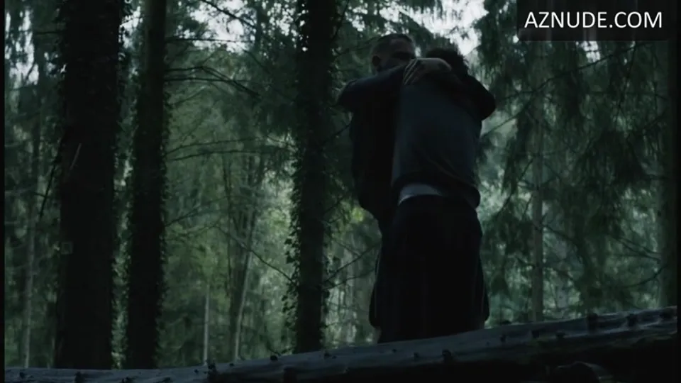 Hanno Koffler, Max Riemelt Sexy,Gay Scene in Free Fall