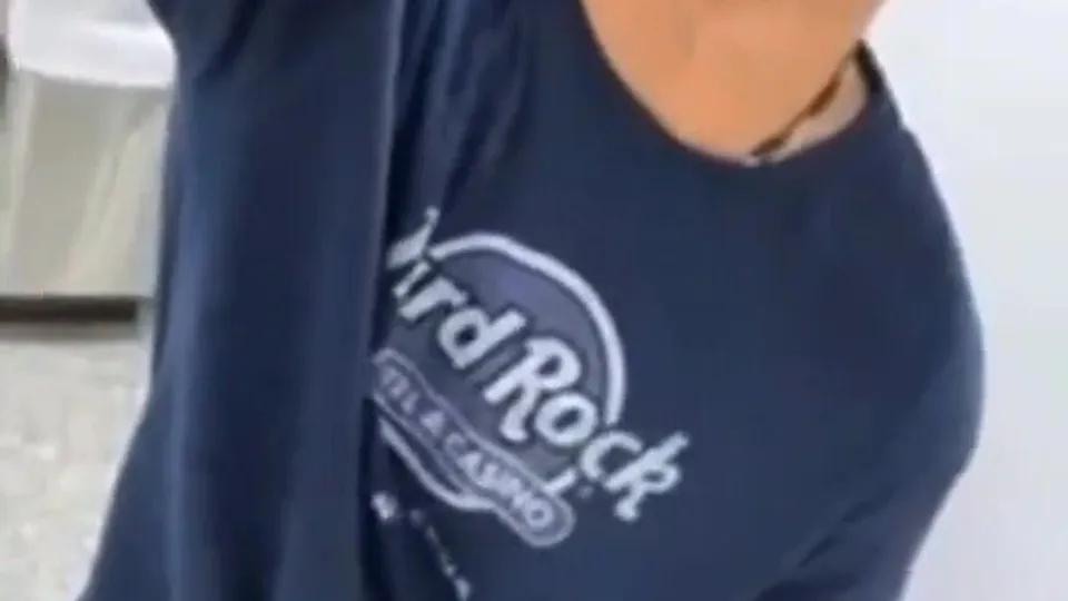 Hard Rock Cam Boys