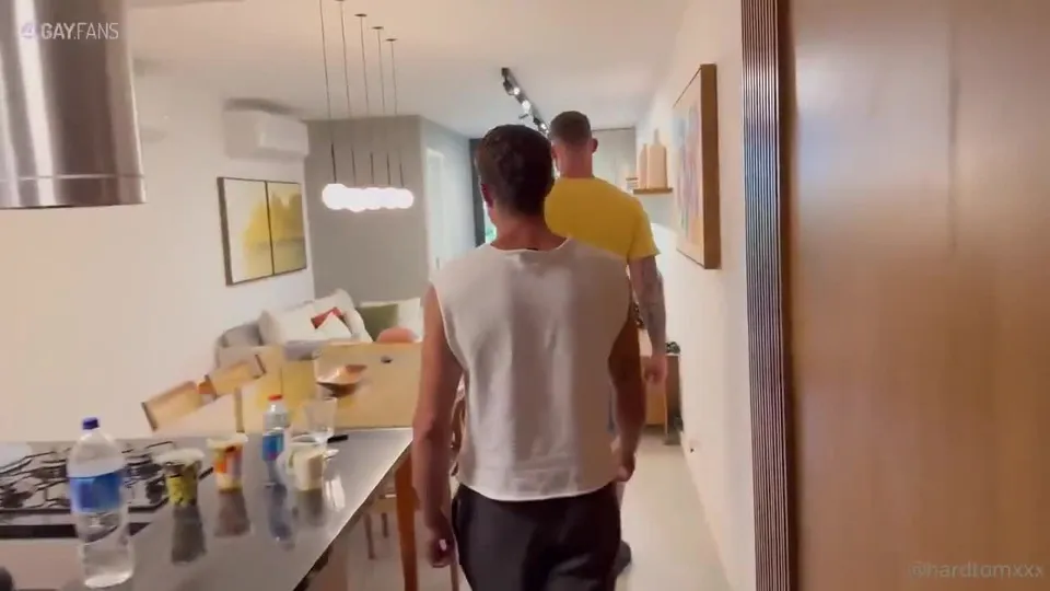 Hard Valentine fucks Dane Renner.mp4