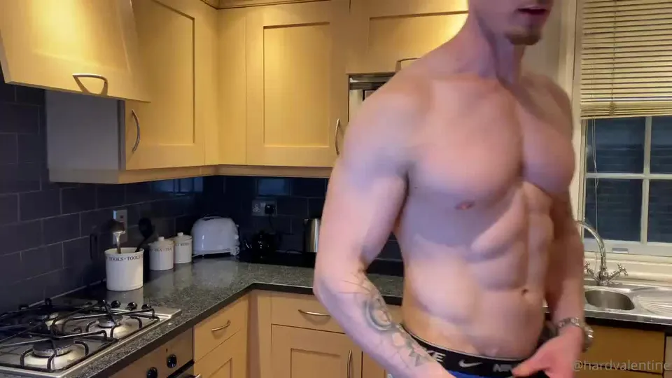 HardCockTom Big Straigtht Muscular Dreamboat Dicks Down Horny Bottoms (10).mp4