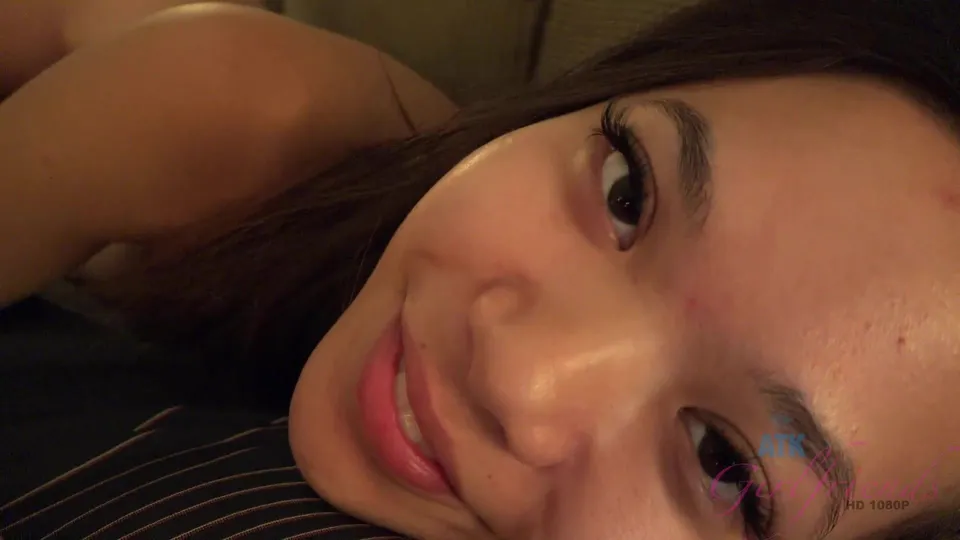 Vina Sky's Creampie in Hawaii