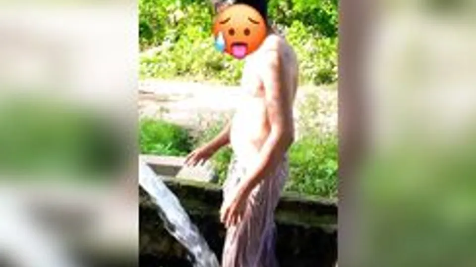 he hammers TUBE WELL