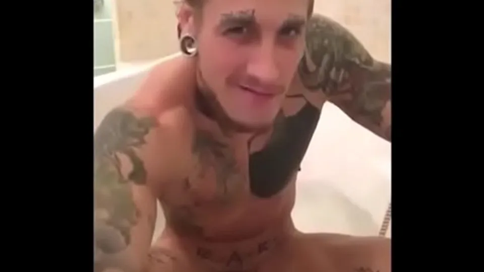 healthy hot handjob in the bathtub