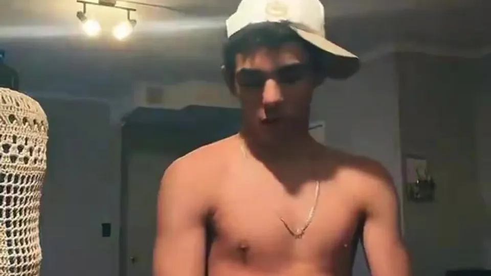 Hello kity boy jerking his big dick on live twink porn