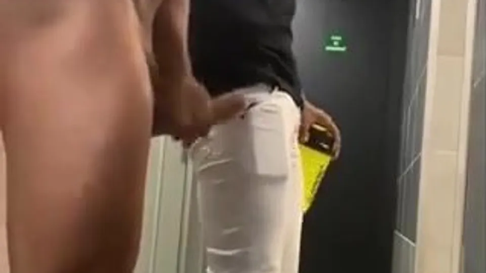 Helping hand and cum in public bathroom - ThisVid.com