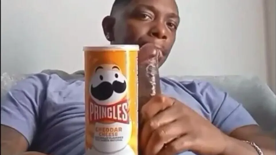 He’s got one of the biggest BBC’s ever - ThisVid.com