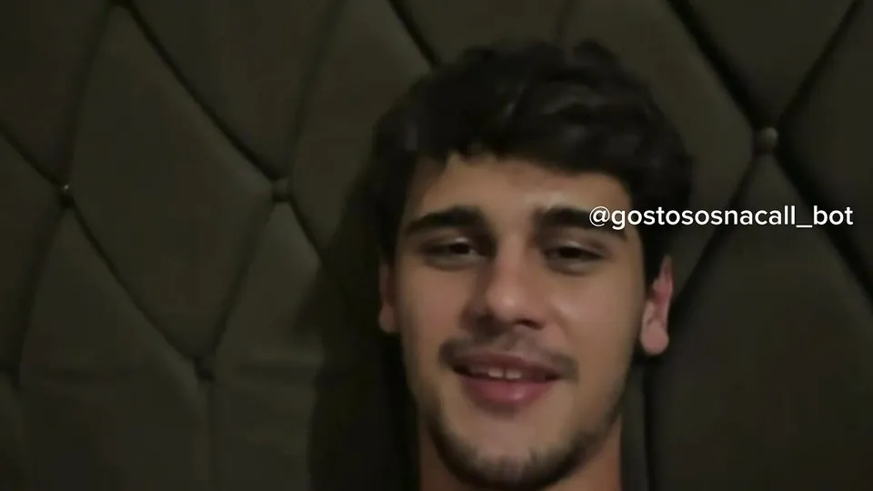 Hetero brasileño en cam - video 2 - ThisVid.com