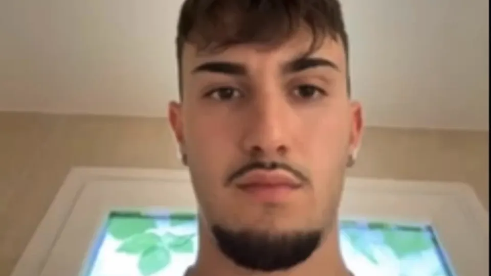 Hetero español en cam 37 - ThisVid.com
