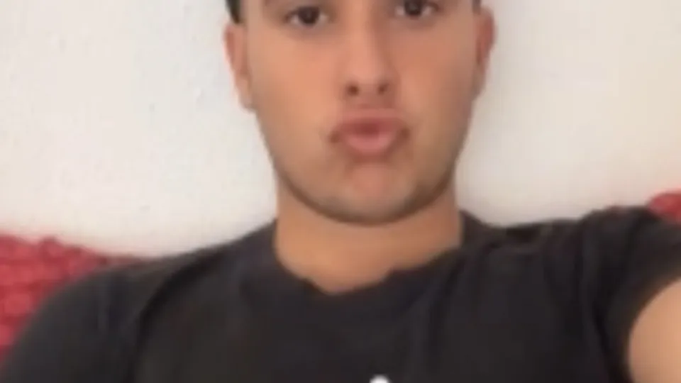 Hetero español en cam 45 - ThisVid.com