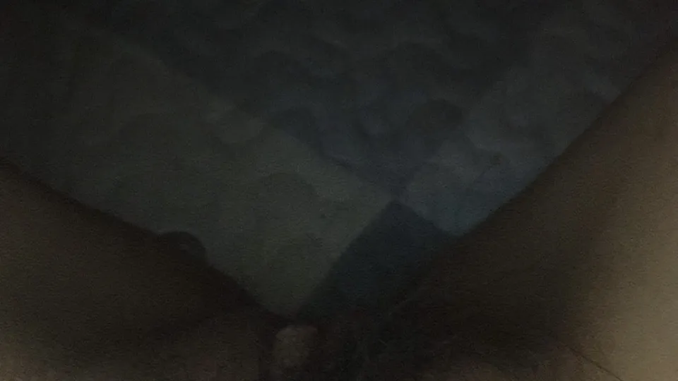 Hiding in the quilt and masturbating secretly Hehe 
