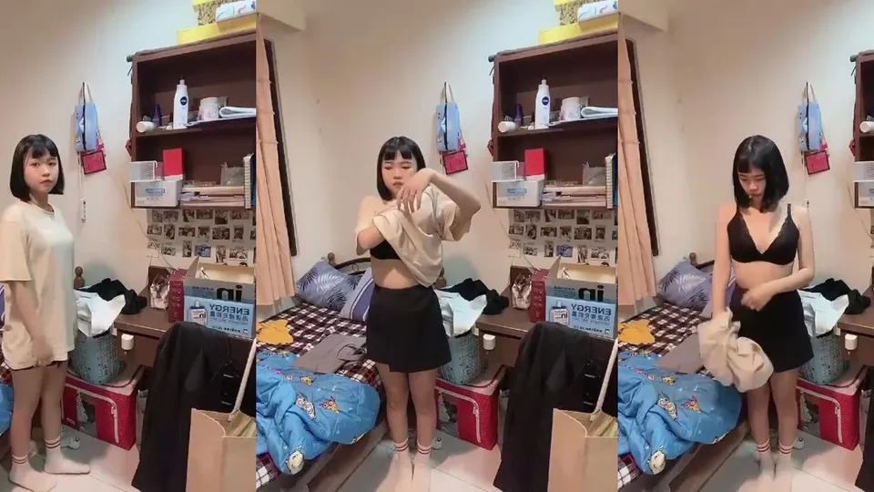 High school girl strips and takes selfies 09 