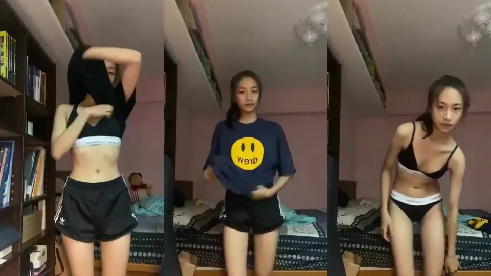 High school girl strips and takes selfies 52 