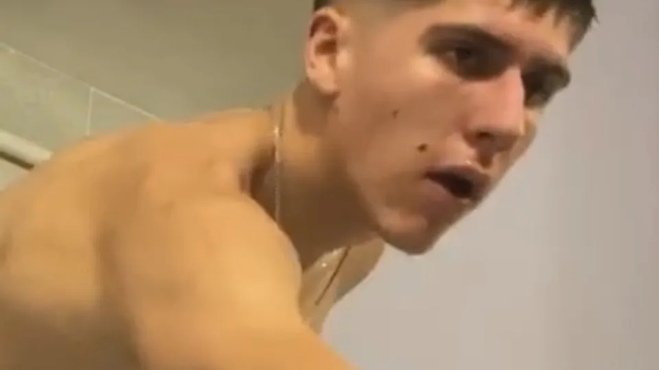 Muscular Man's Ass and Cock Showcase