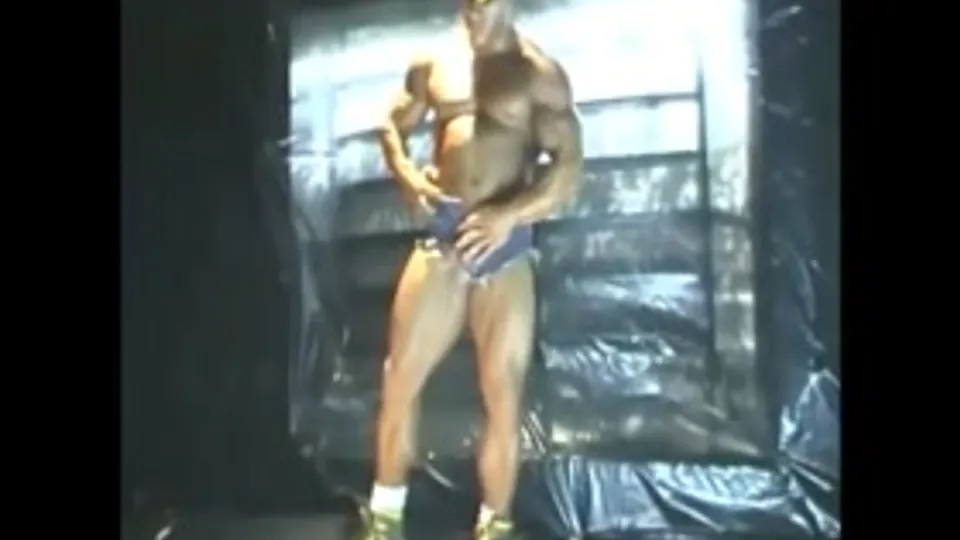 Muscle Man Jerks Off