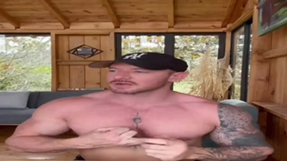 Holdenhunt Nude Leaks, Manly Gym Hunk, Horny Jacked DILF Sucks Dick, Muscle Hunks Anal Bareback (10)