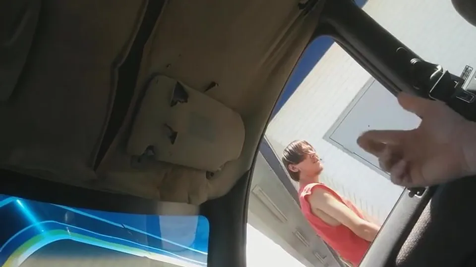 Homeless guy paid to watch another dude jack off - ThisVid.com