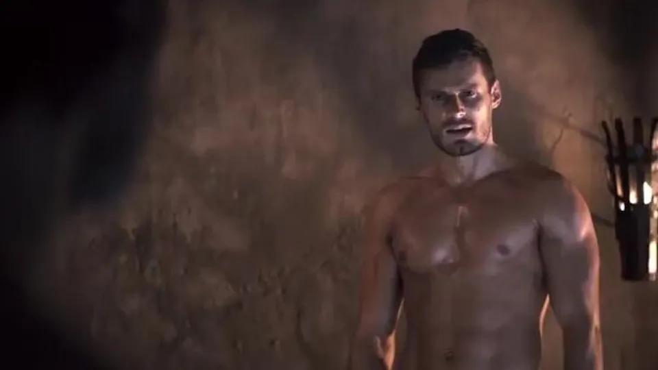 Homens dotados pelados em série 3 - ThisVid.com
