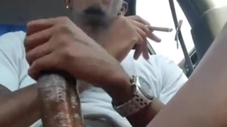 Homie smoke and stroke in the car - ThisVid.com