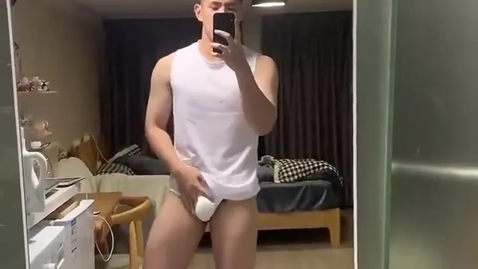 Horny Asian guy gets turned on while recording himself - ThisVid.com