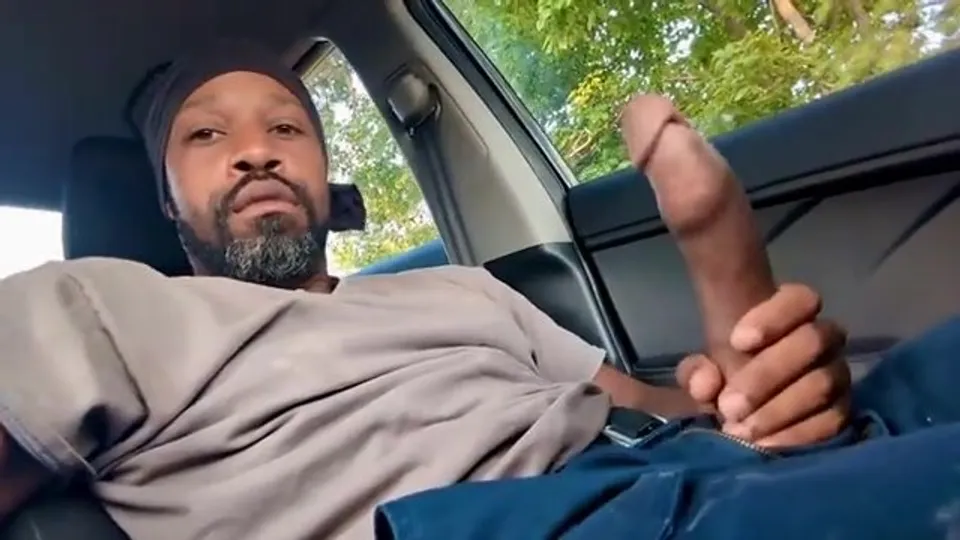 Horny Black Daddy Strokes *BIG DICK* In The Car! - ThisVid.com