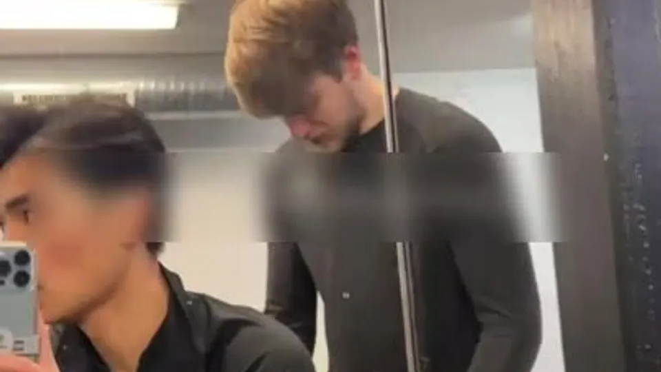 British Top Breeds Asian Bottom in Gym