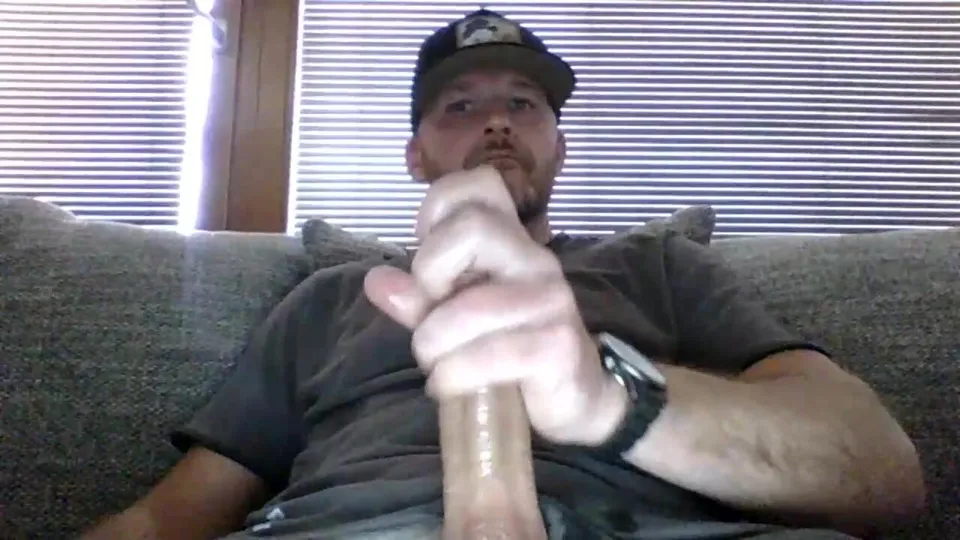Horny Country White Dad Cums - ThisVid.com