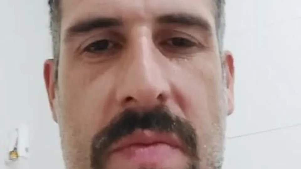 Horny Daddy Hunk Jerks Off and Cums on Toilet - ThisVid.com