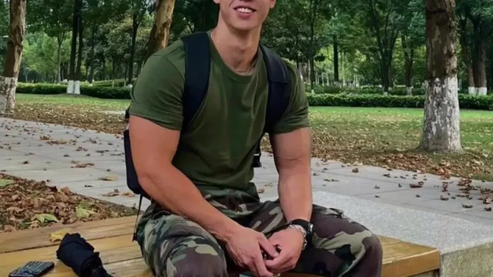 Horny Fit Asian guy jerk off