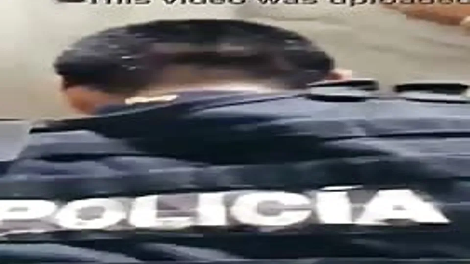 Horny married cop giving ass