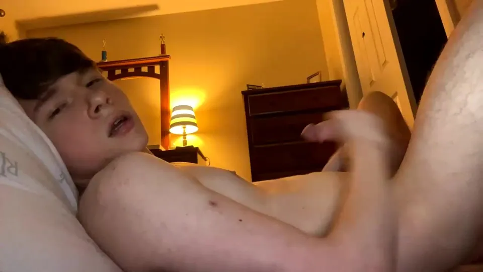 HORNY MATT CUMS ON CAM