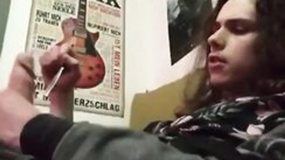 Horny rock twink sounding with spoon